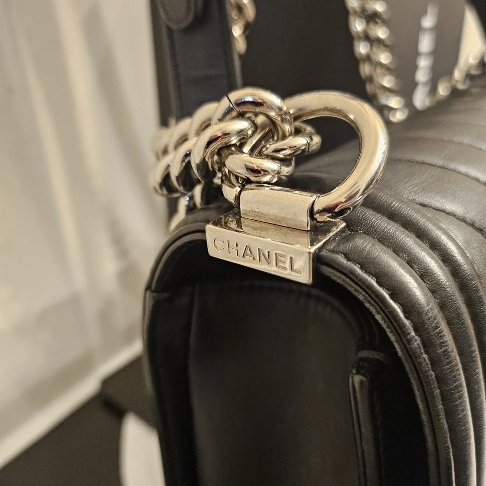 Chanel Flap Boy In New Medium - Picture 6 of 15
